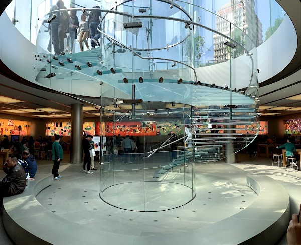 Apple Store 2