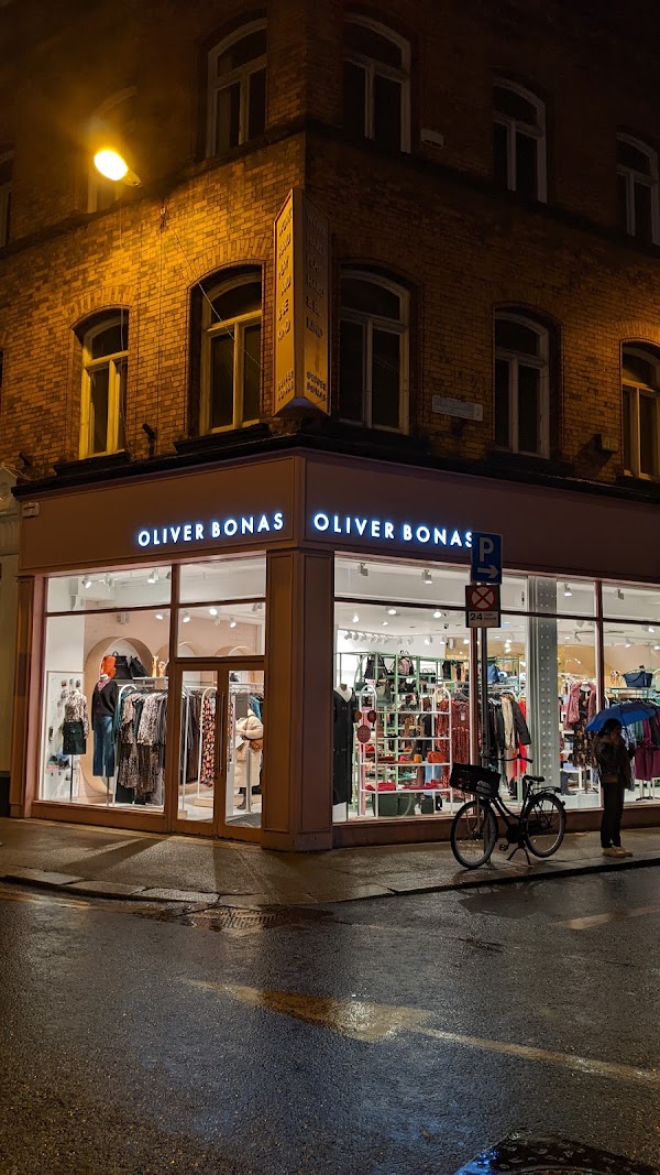 Oliver Bonas