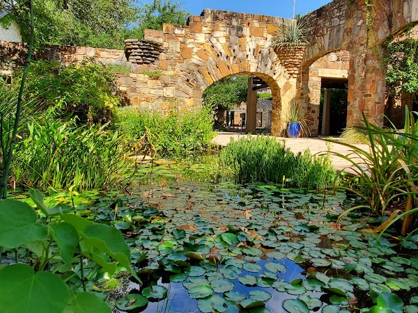 Lady Bird Johnson Wildflower Center 3