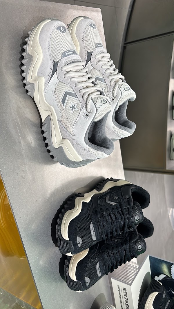 CONVERSE (Lotte Department Store MAIN) 4