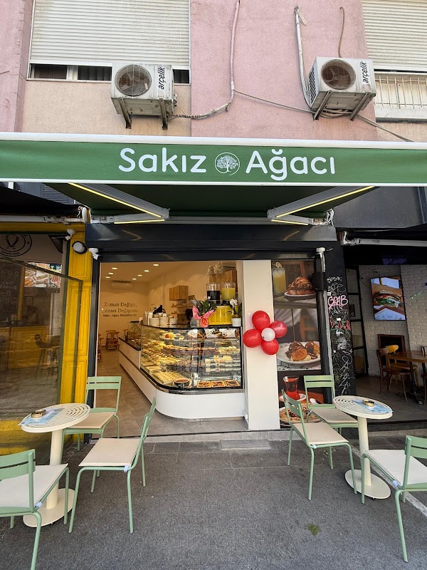 Sakız Ağacı Muhallebicisi Moda 1