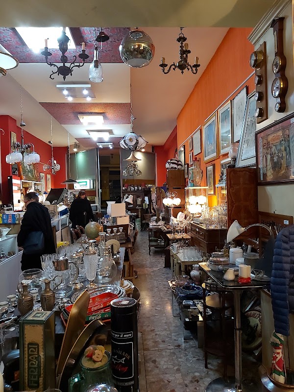 Mercatino Vintage Verona (Vintage Fe) 5