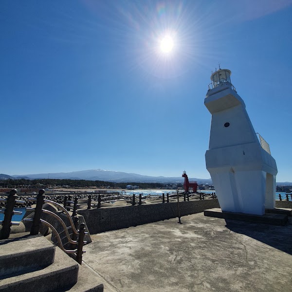Red Horse Lighthouse 3