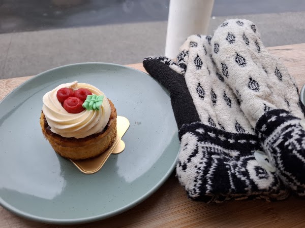 Uncle Leo’s - French Bakery and Patisserie 4