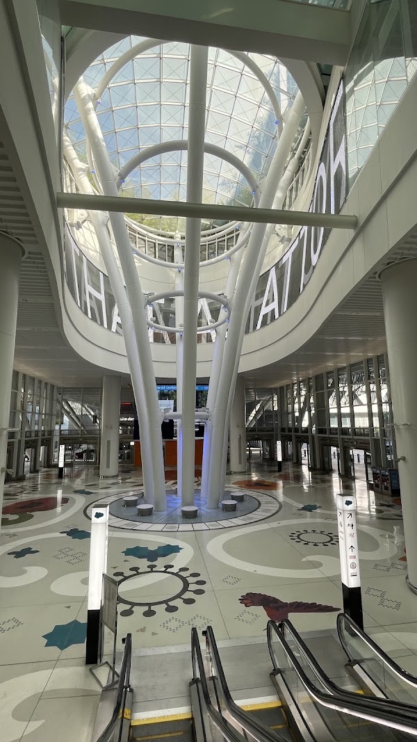 Salesforce Transit Center Bay 29 5