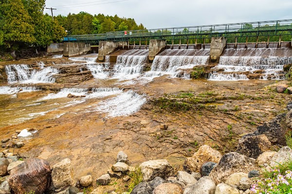 McGowan Falls 1