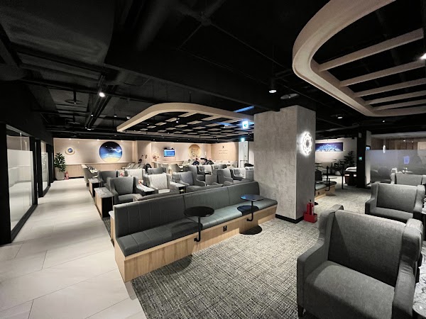 Plaza Premium 5