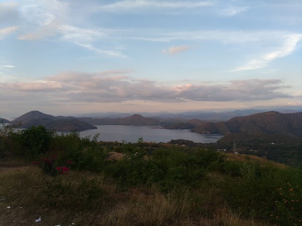 Sinakharin Dam Viewpoint