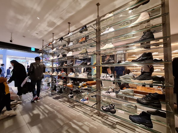 Onitsuka Tiger Namba Store 5