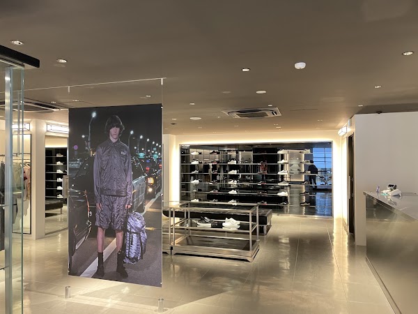 Onitsuka Tiger Namba Store 3