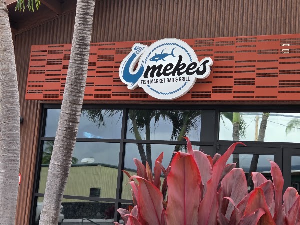 Umekes Fish Market Bar & Grill