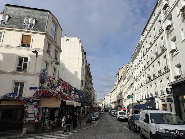 Rue des Abbesses 3