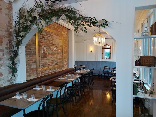 Poppy's French Bistro