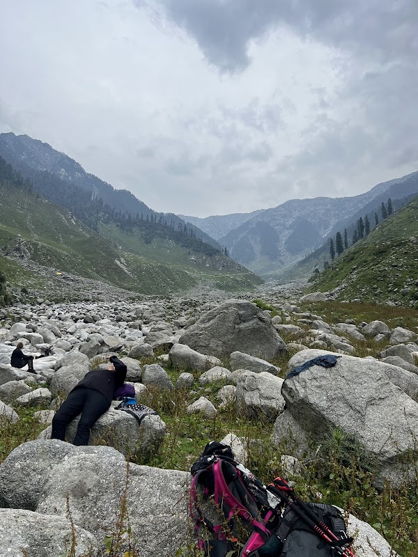 Kareri Lake Trek 1