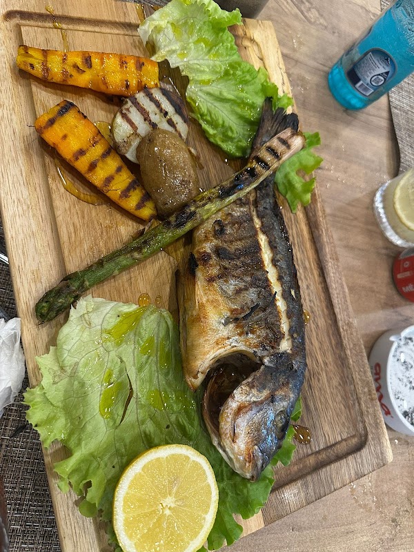 Anchor Seafood Restaurant Ksamil 3