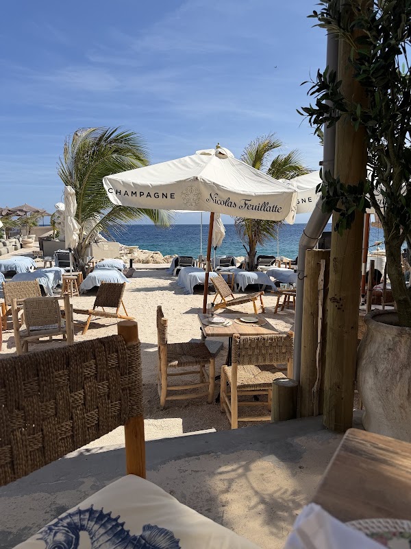 The Lemon Beach Club