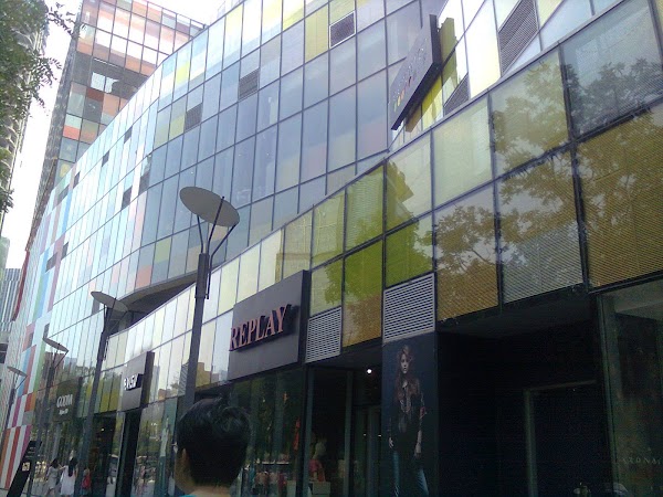 Sanlitun Bar Street Management Office 4