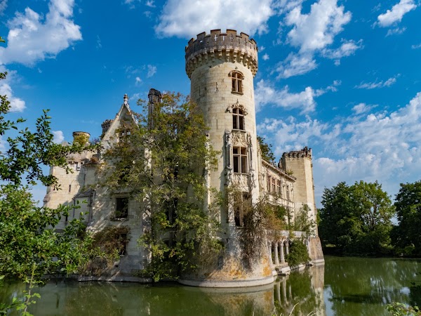 Château de la Mothe-Chandeniers 1