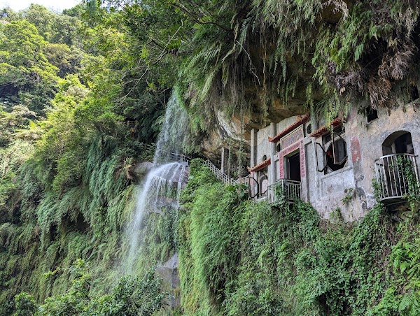 Yinhe Cave