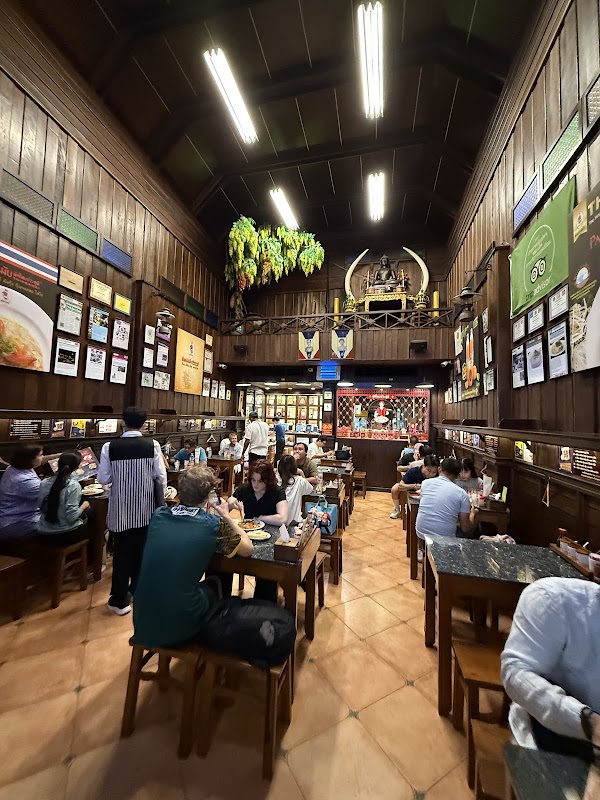 Thipsamai Padthai Pratu Phi 5