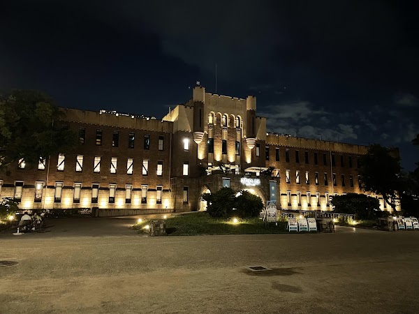 crossfield with TERRACE LOUNGE 3