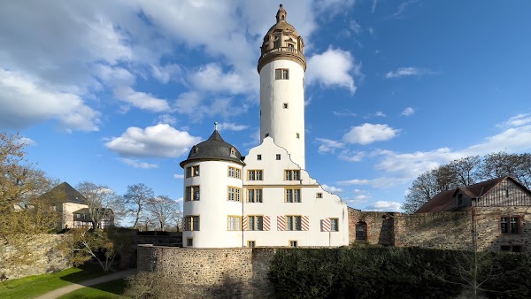 Das neue Schloss Höchst