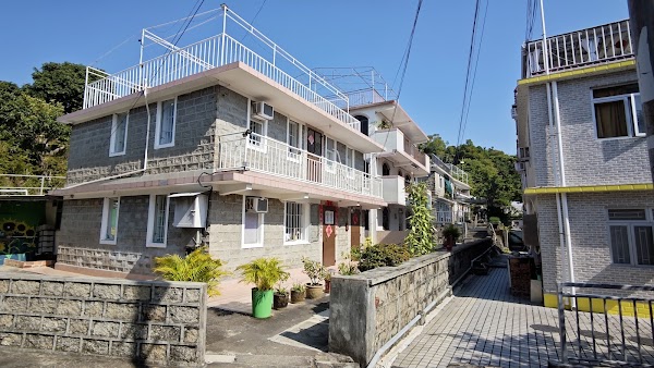 Mo Tat New Village 1
