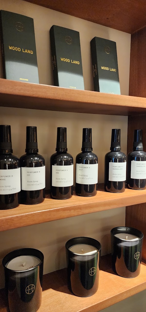 Perfumer H 4