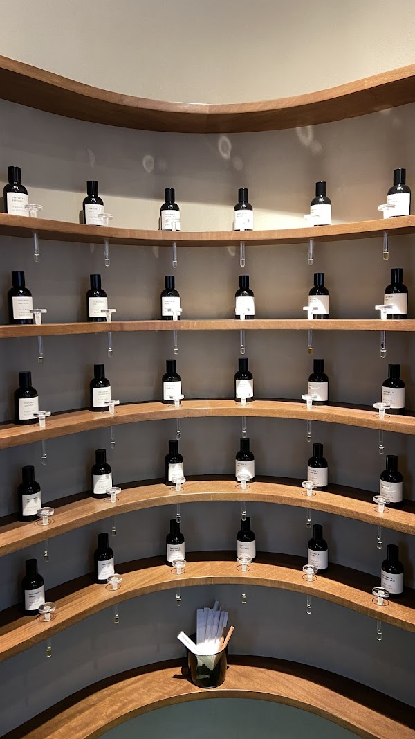 Perfumer H 2