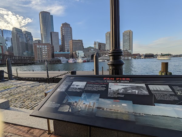 Fan Pier Park 5