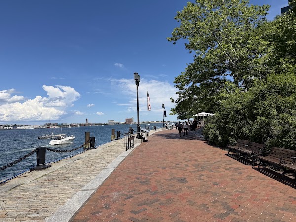 Fan Pier Park 2