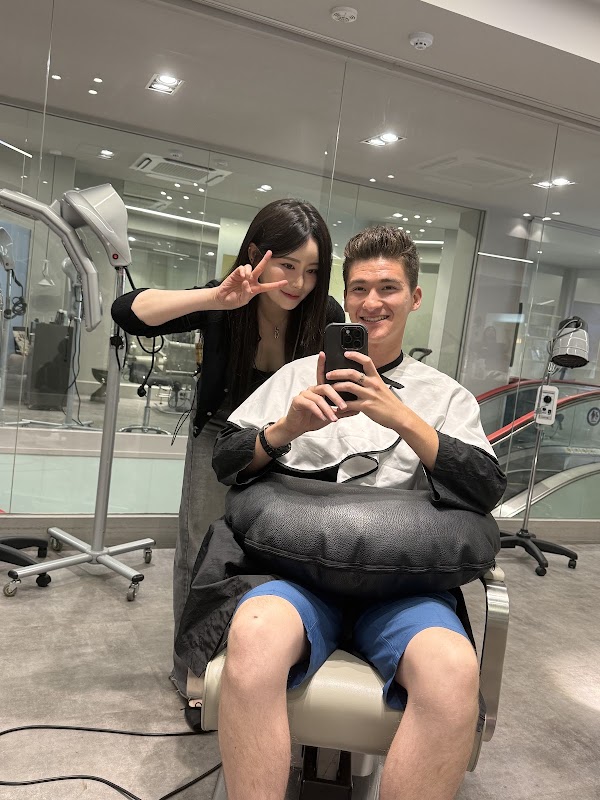 LEEKAJA MyeongDong Hair Salon 4