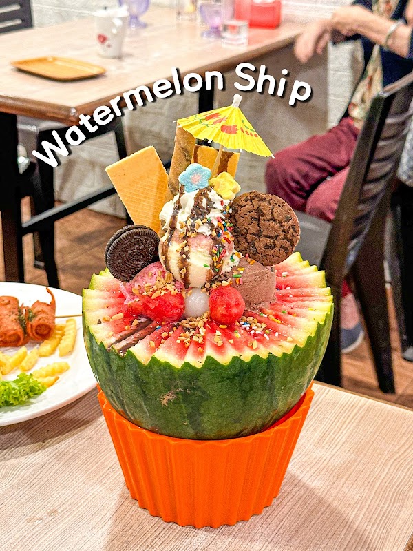 Crazy Ice-Cream & Salad House Ipoh 3