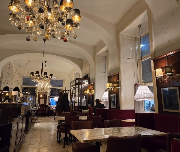 Café Diglas 3