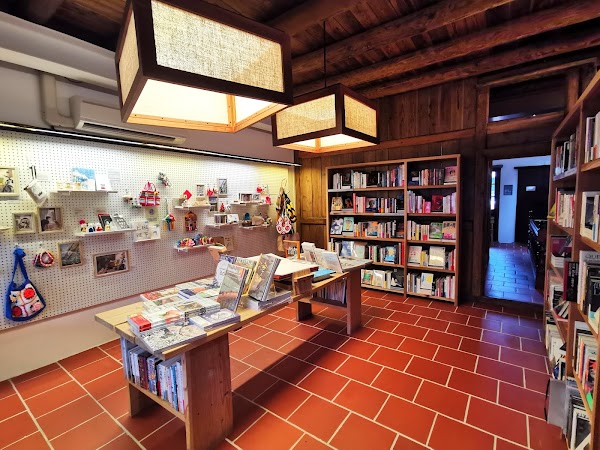 Kuo's Astral Bookshop 3