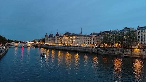 Le Tout-Paris 4