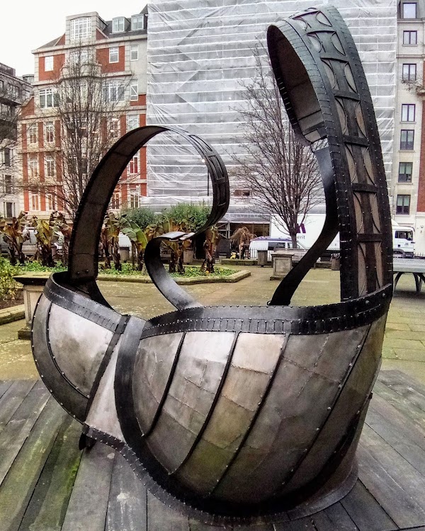 Golden Square 3