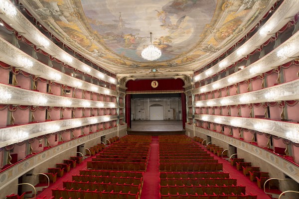 Gaetano Donizetti Theater
