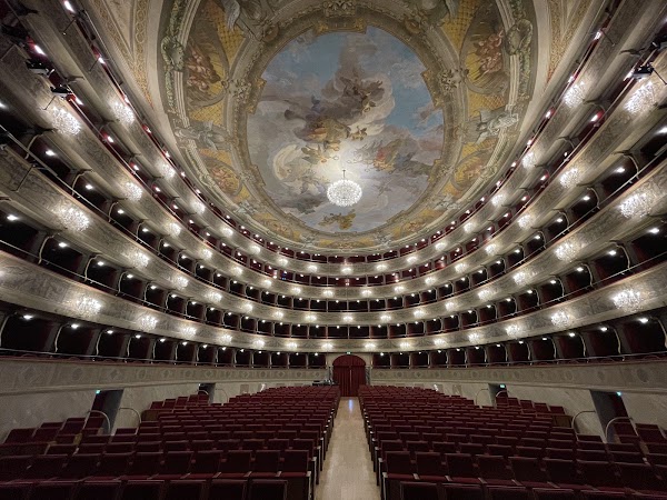 Gaetano Donizetti Theater 5