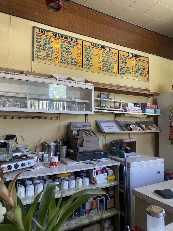 Gale's Snack Bar 4