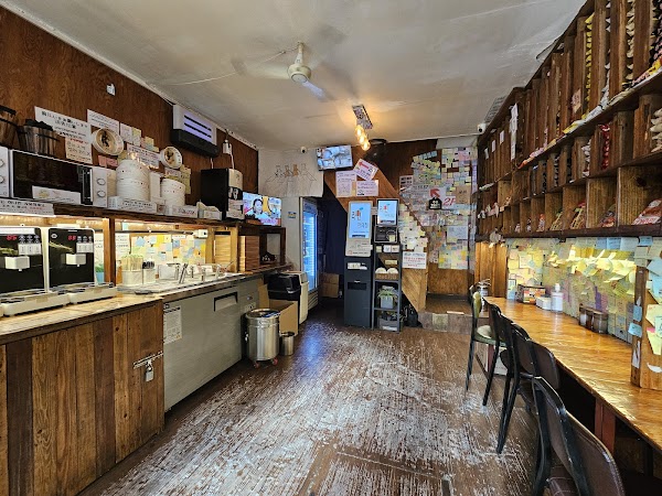 Jongno 24 Hours Ramen Convenience Store