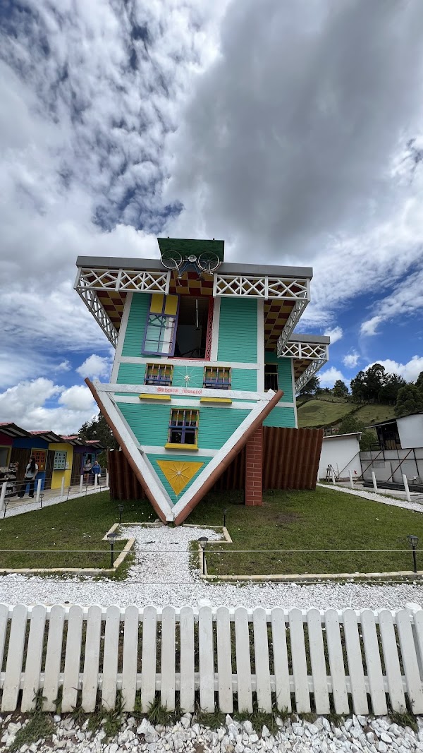 La casa al revés