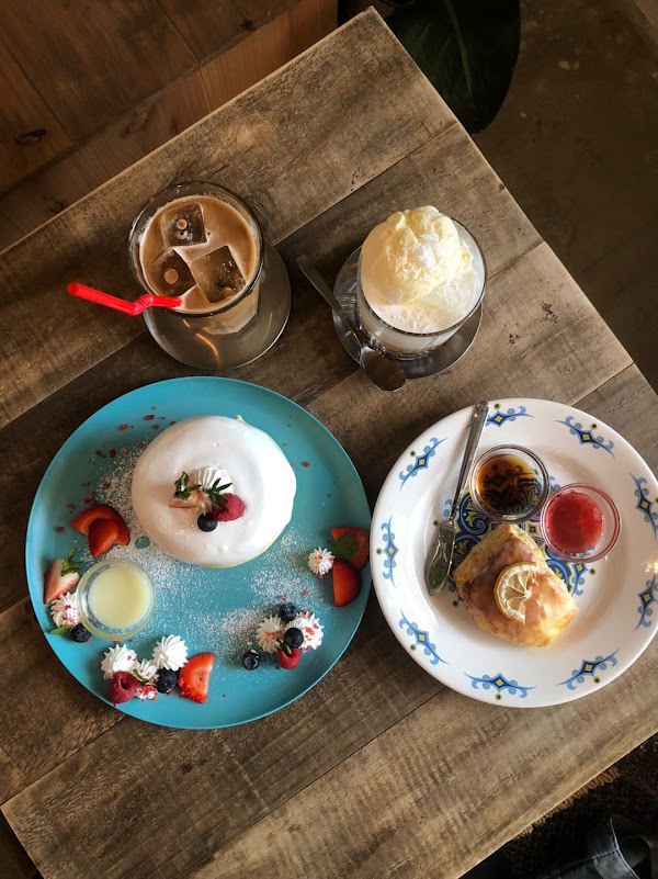 CAFE SECRET WINDOW 5