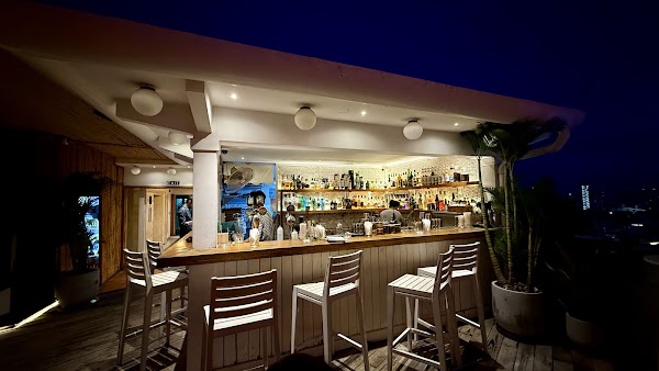 Banana Mama Rooftop Bar & Kitchen Saigon 5