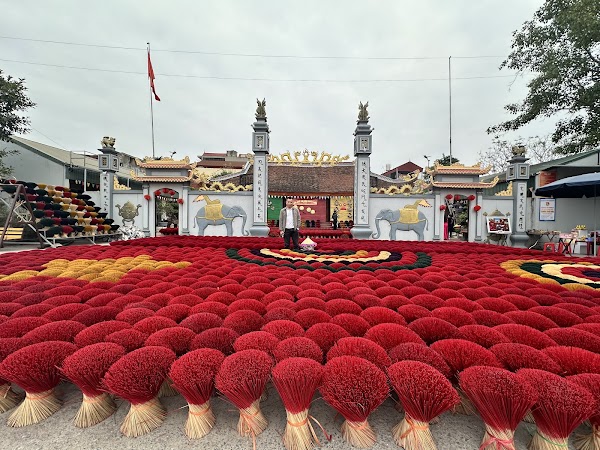 Lang Huong Quang Phu Cau 2