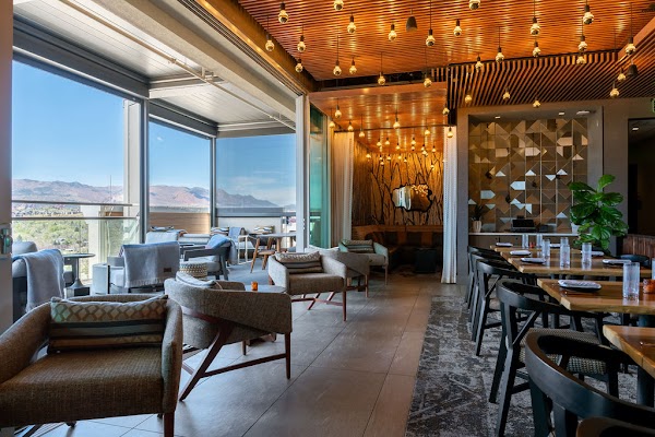 RYZE Skyline Lounge 5