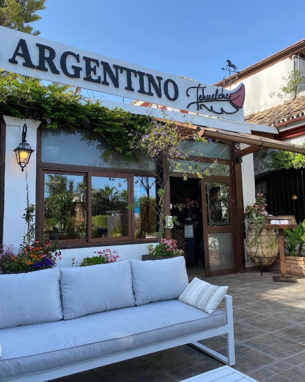 Asador Tehuelche Grill Argentino. Carnes a la Brasa. Parrilla Argentina.