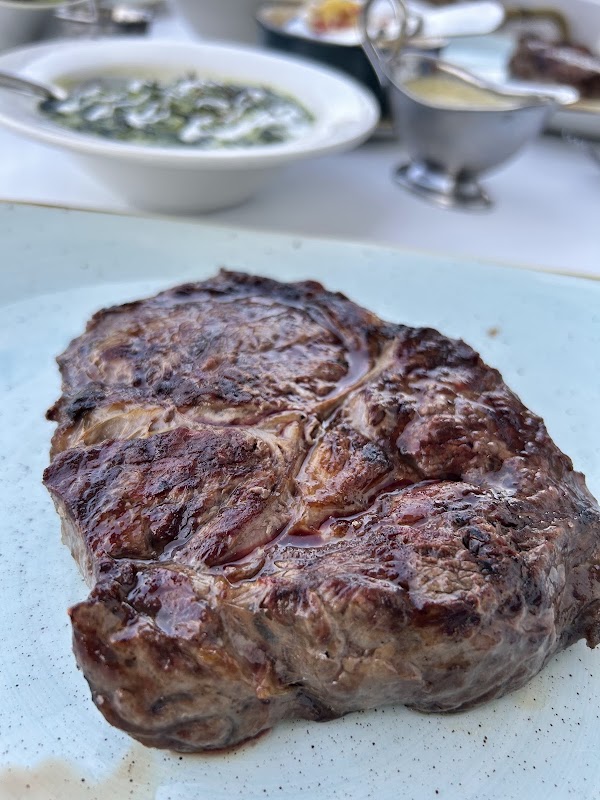 Asador Tehuelche Grill Argentino. Carnes a la Brasa. Parrilla Argentina. 4