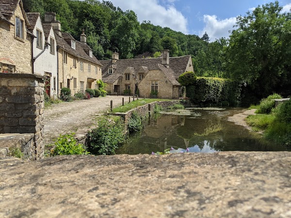 Castle Combe 4