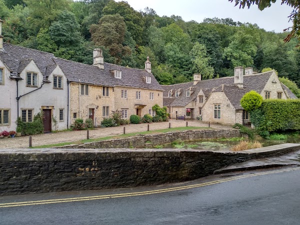 Castle Combe 2